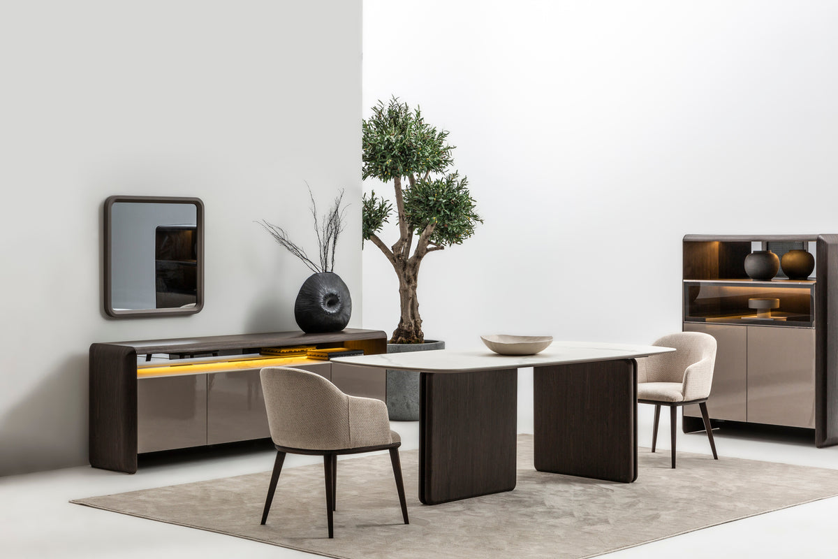 Arlo dining room catalogue scene; styling and configuration example