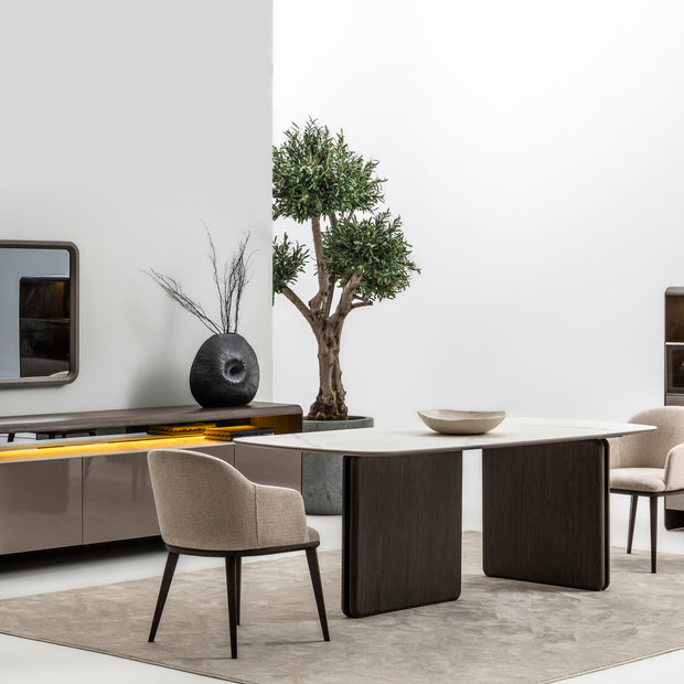 Arlo dining room catalogue scene; styling and configuration example