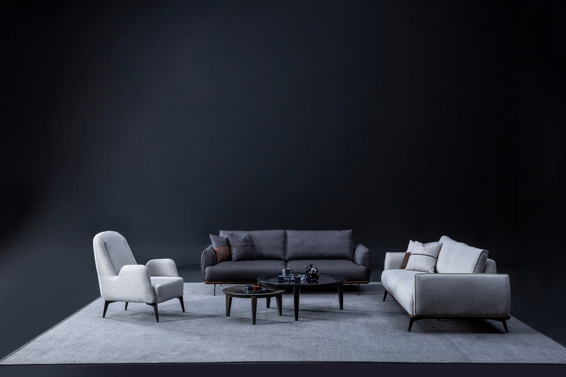 Luca armchair main