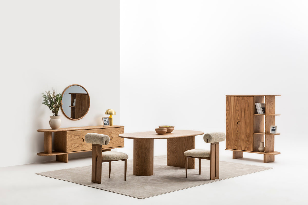 Miro dining room catalogue scene; styling and configuration example